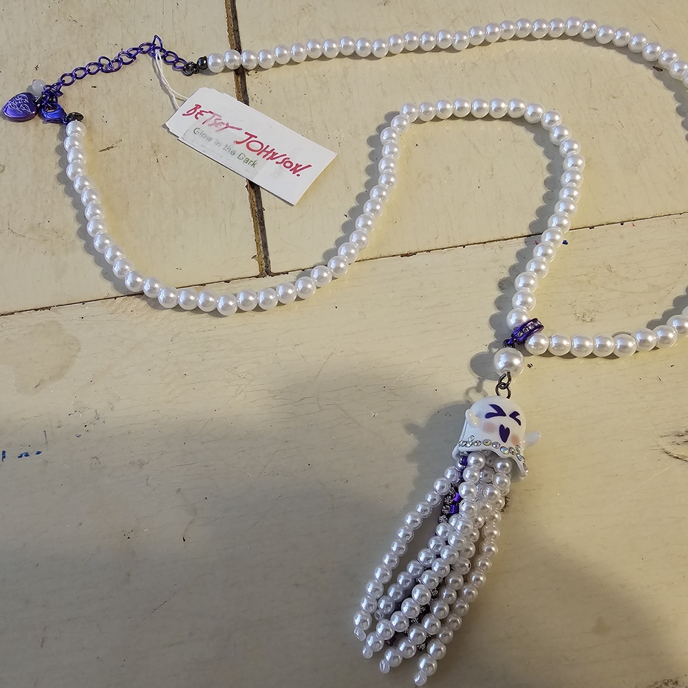 Betsey Johnson White and Purple Pearl Necklace
